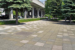 札幌桑園停車場緑道線(北海道)　洗出平板